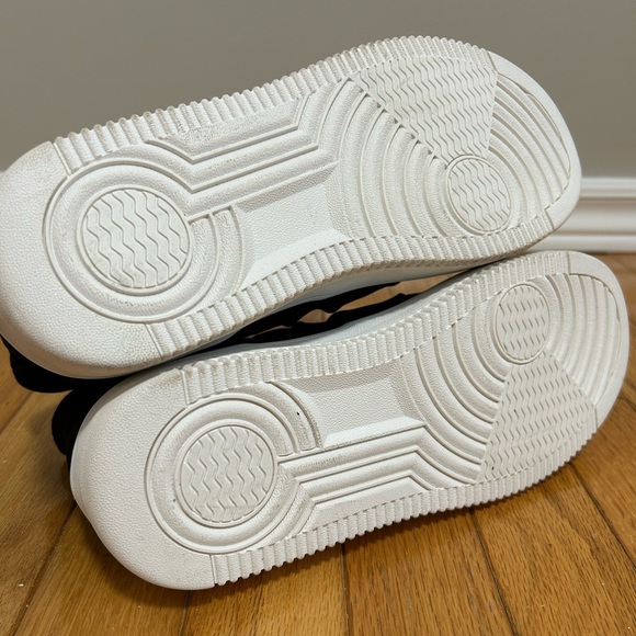 Time And Tru Hi Top Sneakers - Picture 6 of 8